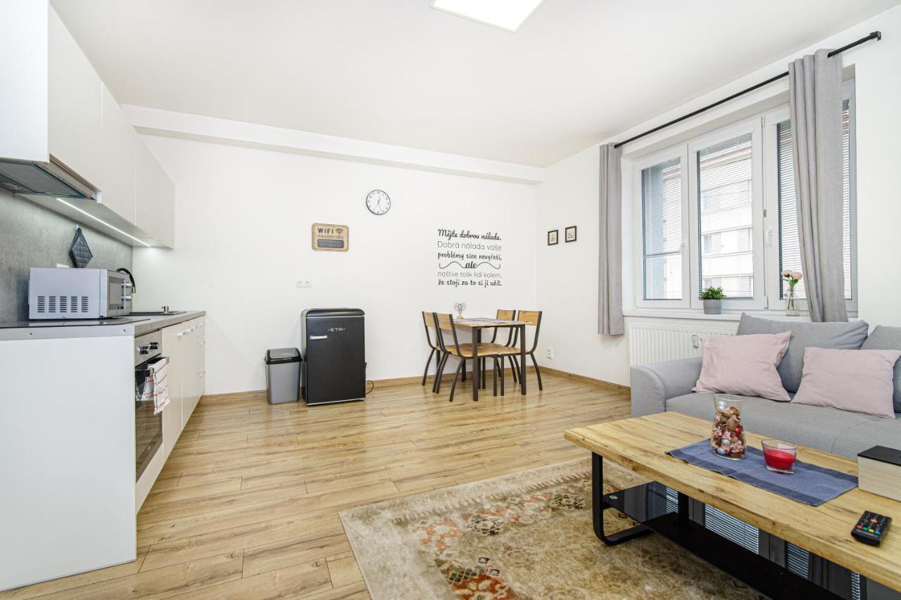 Appartement Stud Mb *